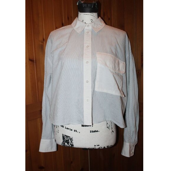 Madewell Flap-Pocket Crop Button-Up Shirt in Poplin Pin Striped Size S - Picture 2 of 11